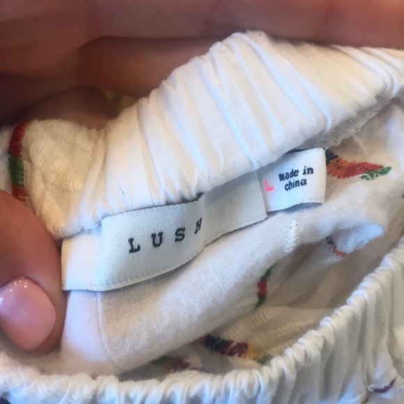 White off the shoulder crop top - Picture 2 of 3